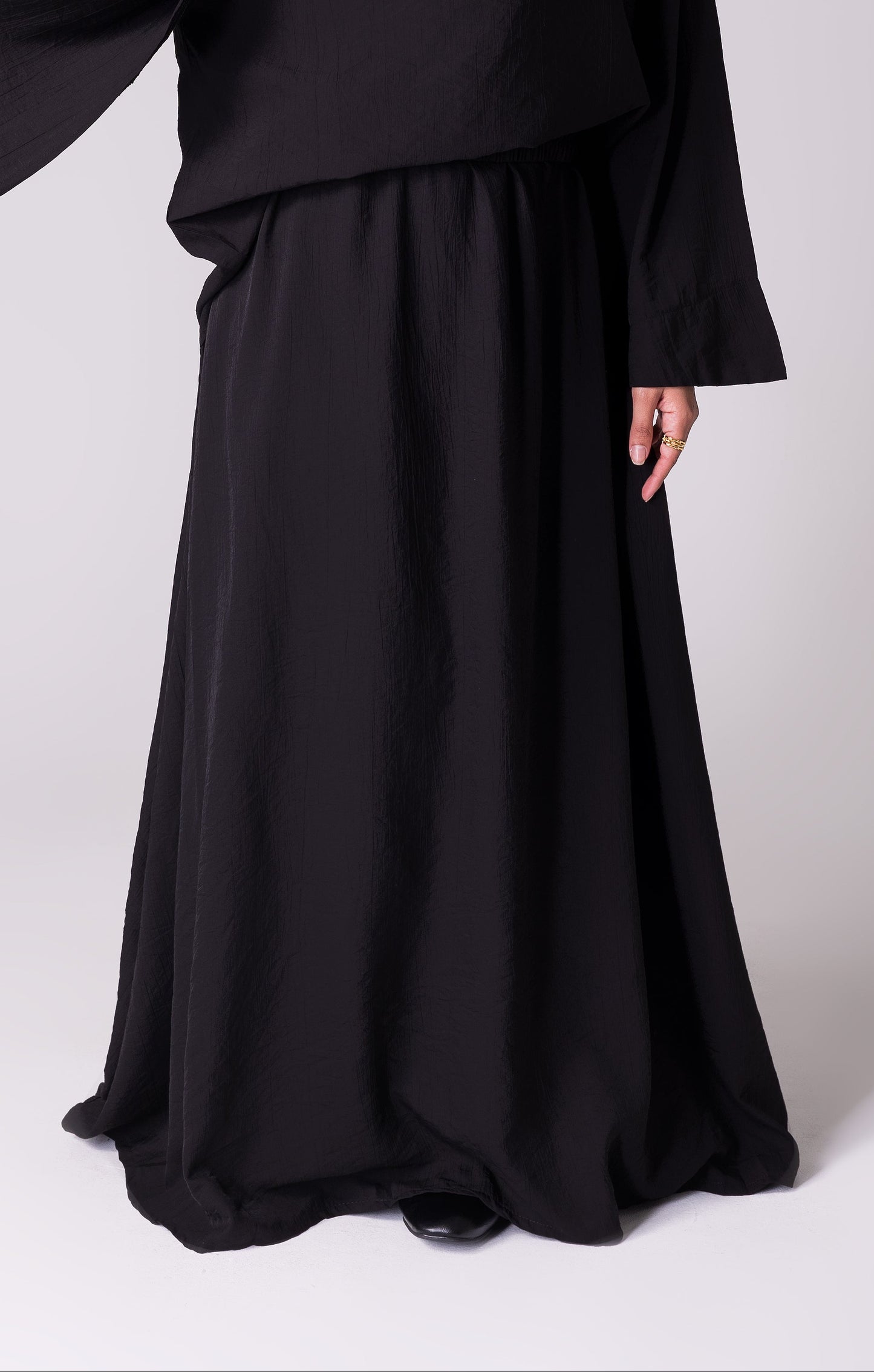 SELVIA BLACK SKIRT