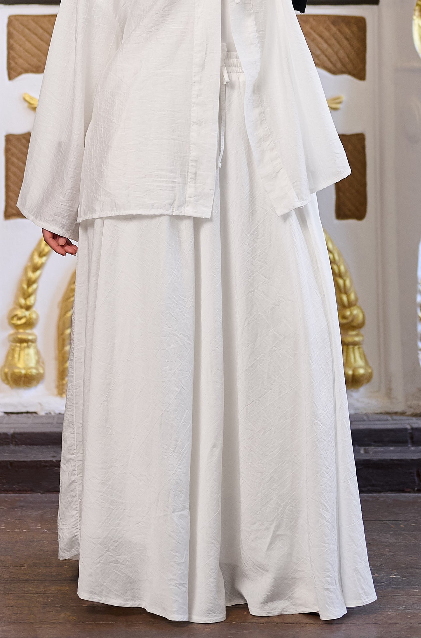 Nojeen White Skirt